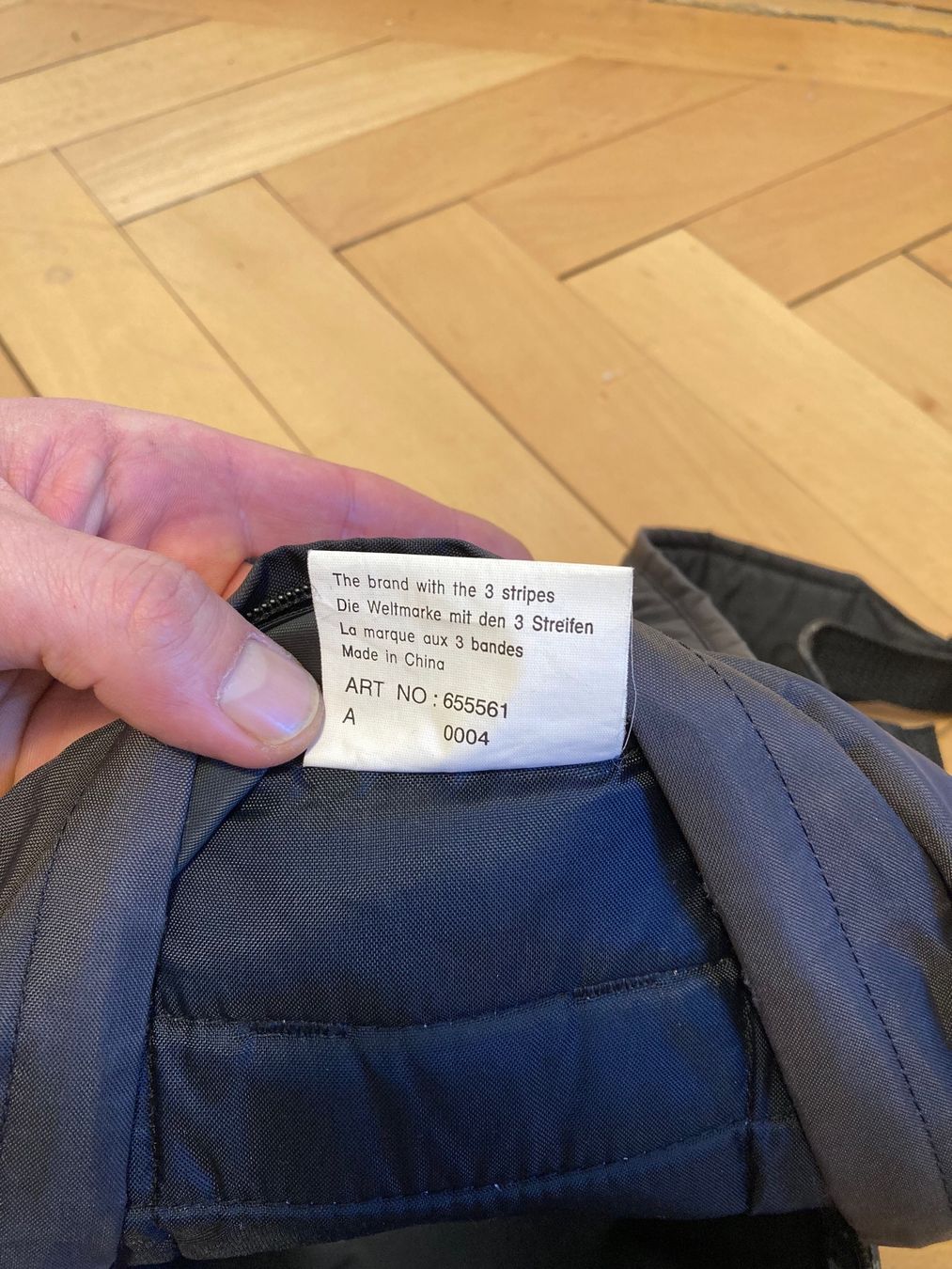 Adidas Zaini: Vintage Y2K Adidas Small Backpack – Usato da Zürich venduto da le_souk 6