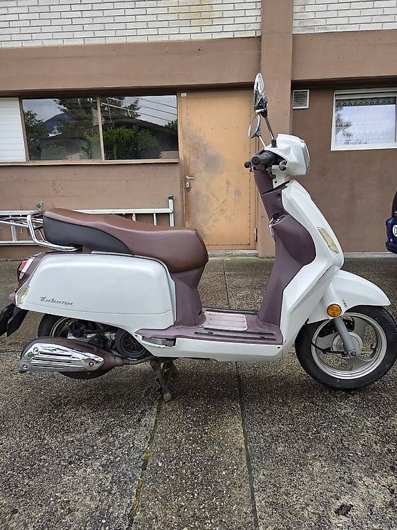 Scooters: Scooter 125cc – D'occasion à Les Evouettes par jupjup 2