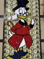 Pop-Up Money Art – Bitcoin x Dollar Edition