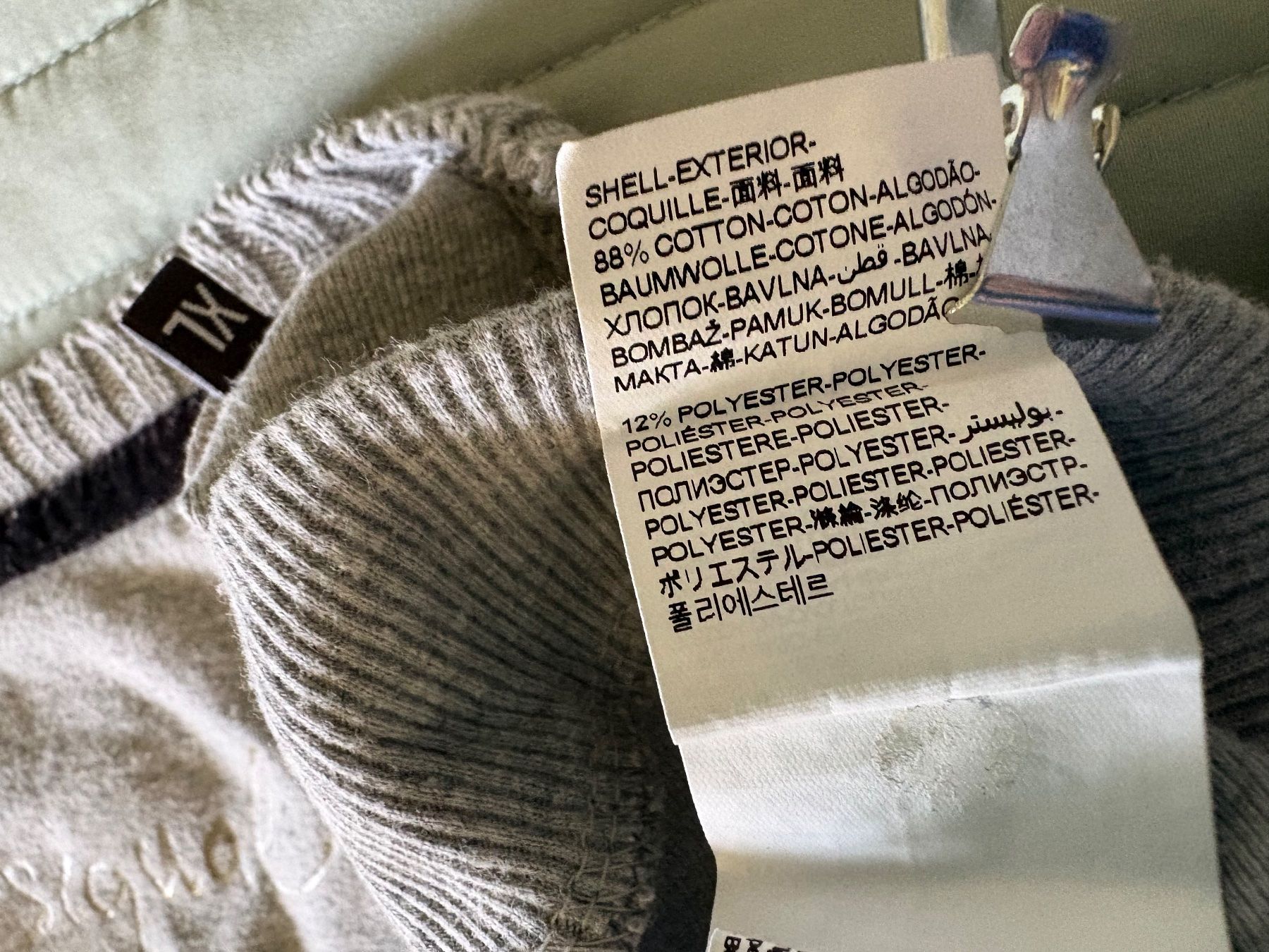 Desigual Maglioni & Felpe: Desigual Pullover/multicolor, XL, grau/ Mandalas, Arm Strick – Usato da Rikon im Tösstal venduto da miarosen 8