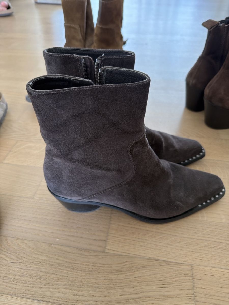 Ash Scarpe da donna: Ash Paris Brown Suede Boots, Size 39, Stylish – Usato da Glattpark(Opfikon) venduto da der_dh8z 1