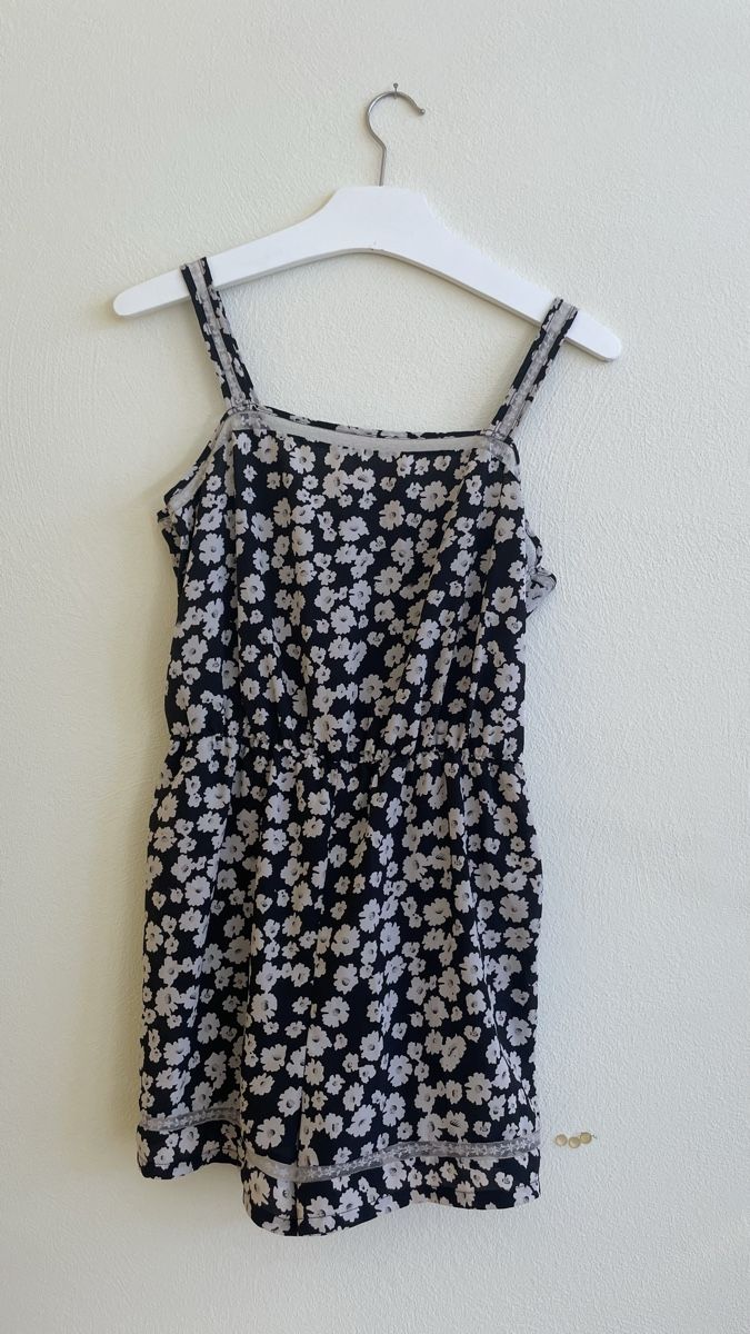Lotti di vestiti: Kleiderpaket: drei Sommer-Jumpsuits – Usato da Roggwil BE venduto da R.. 1