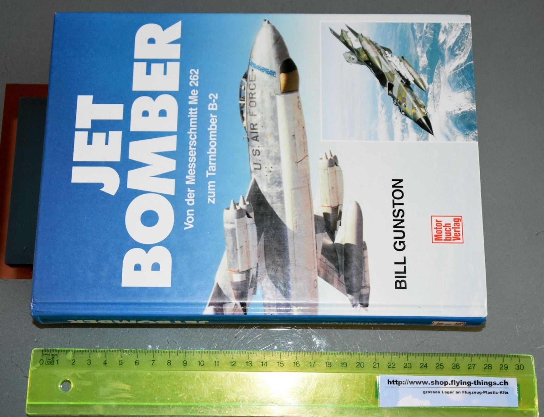 Bücher: Jet-Bomber – Gebraucht aus Liestal von estreiter