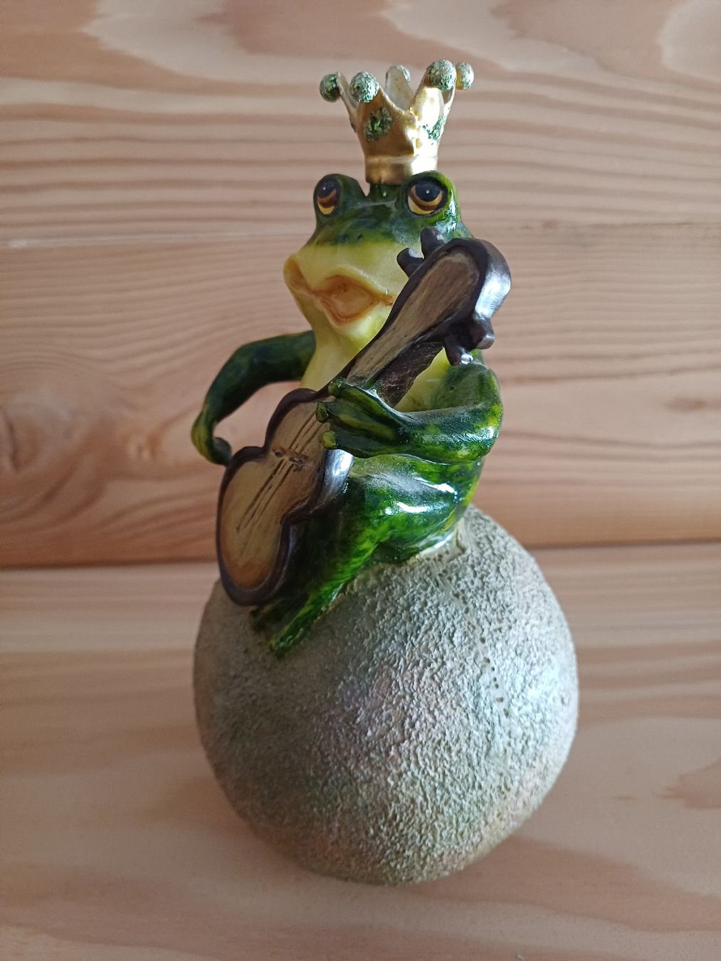 Statuette: Froschkönig mit Gitarre aus Kunststoff – Usato da Ringoldswil venduto da drache13 1