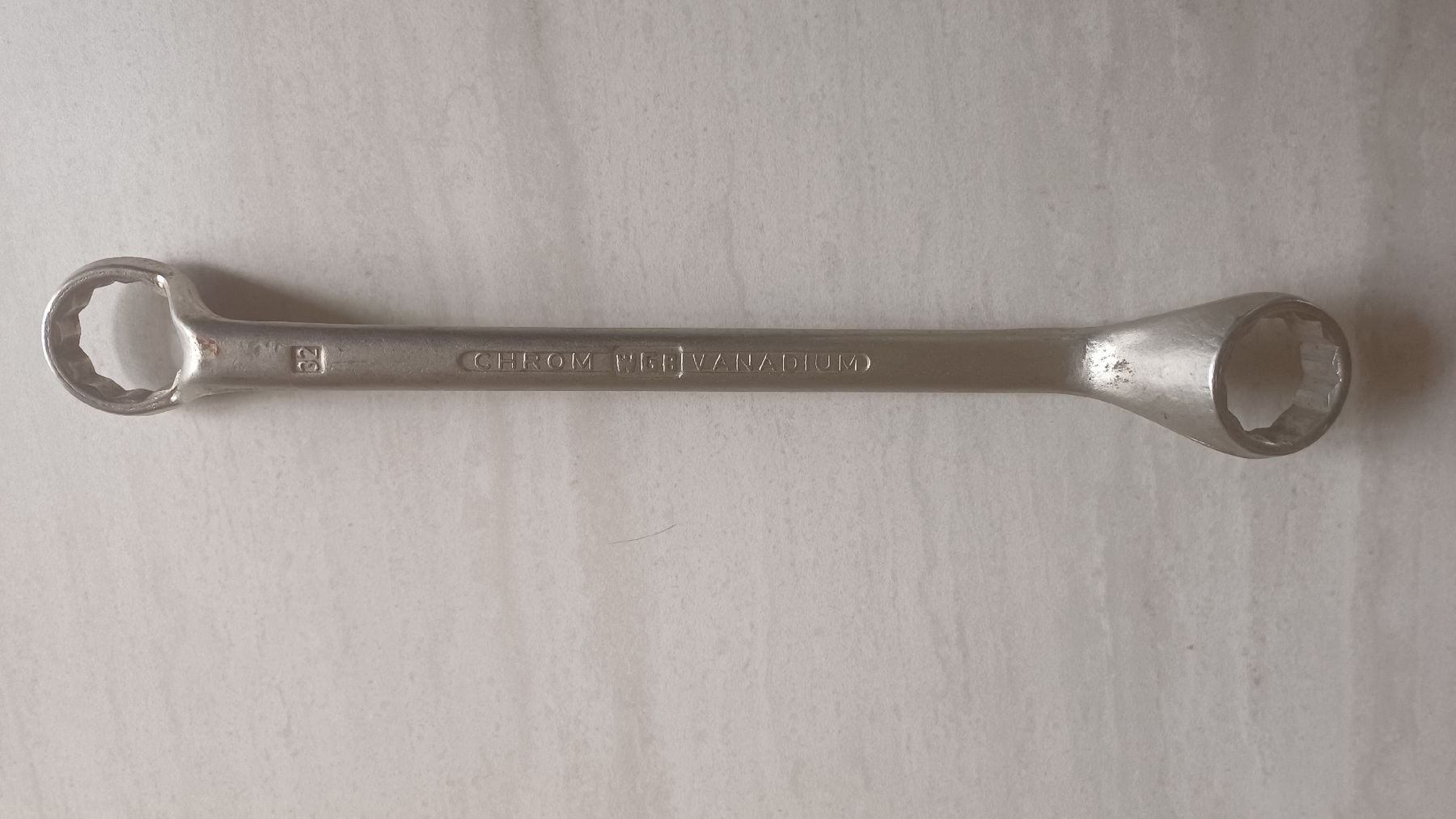 Schlüssel: Grosser Ringschlüssel  – Gebraucht aus Flawil von Pinkmalibu 1