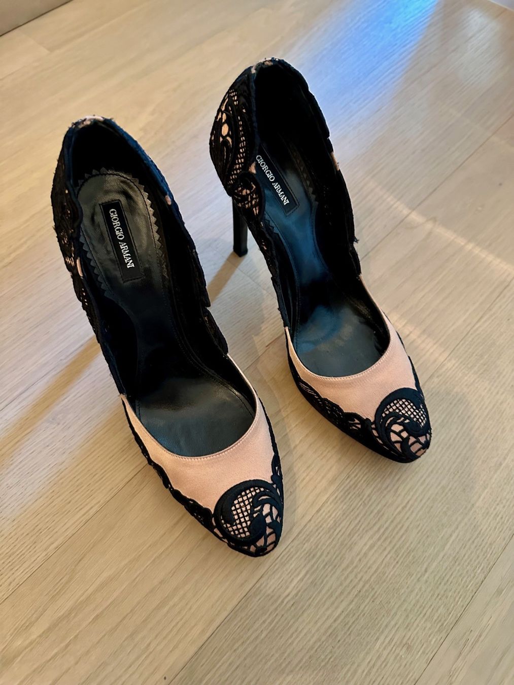 Armani Scarpe da donna: Vintage Giorgio Armani shoes – Usato da Dallenwil venduto da ZD2019 5