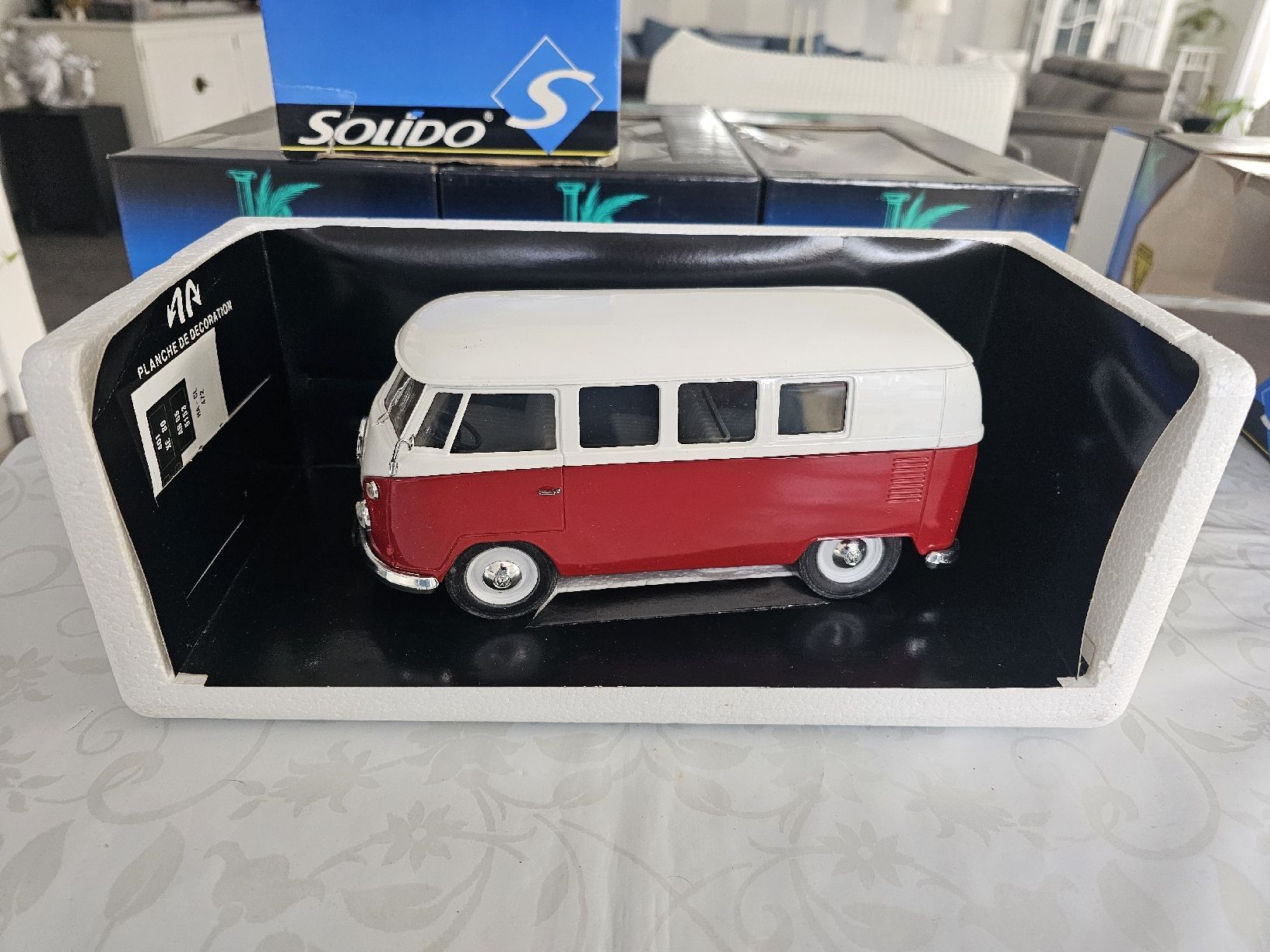 Volkswagen Modellini d'auto: VW T1 Combi Modelaito Solido Prestige 1:18 – Nuovo (secondo la descrizione) da Obergerlafingen venduto da Deluxepoint 5