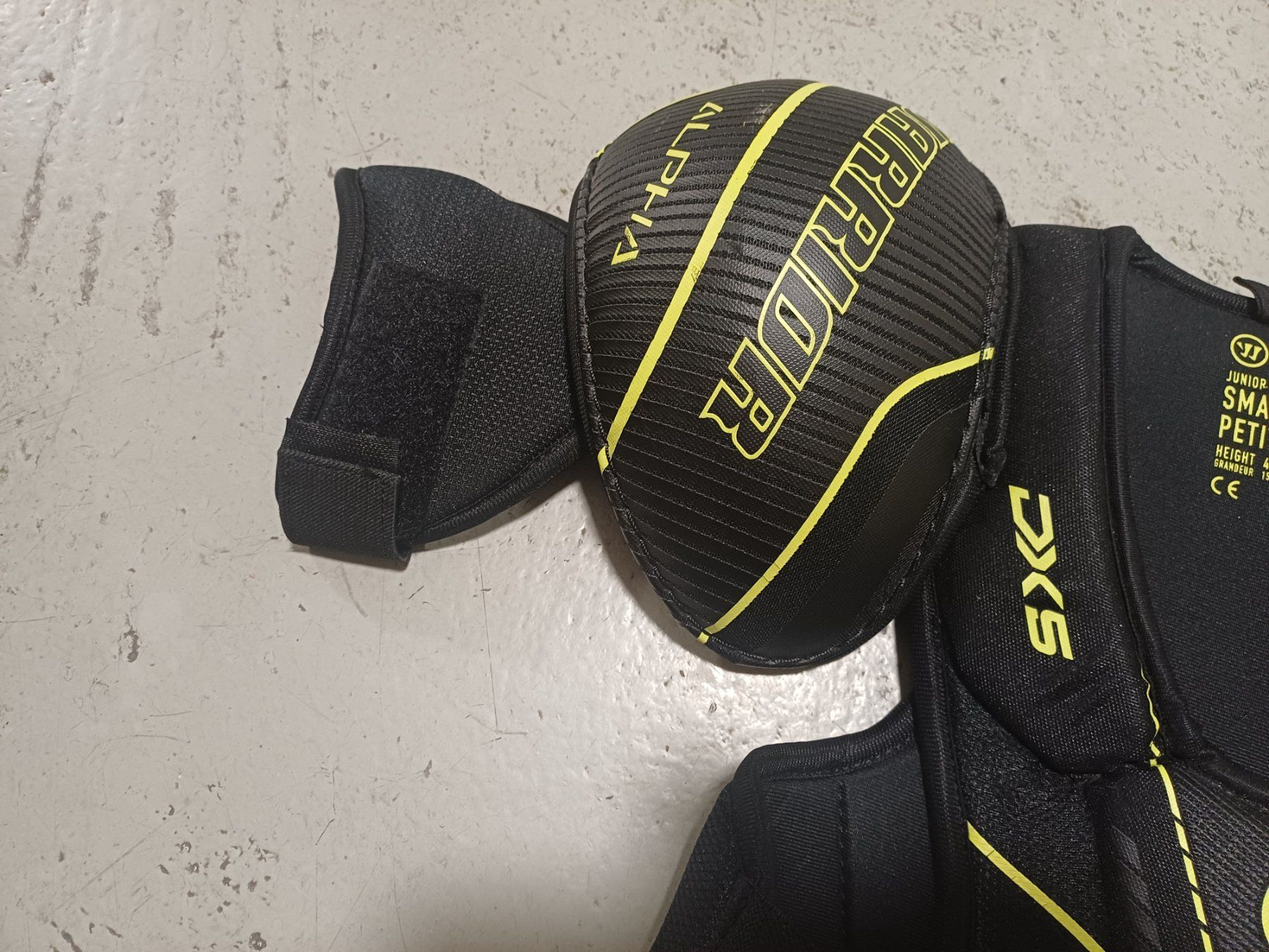 Schutz & Schoner: Warrior Eishockey Brustschoner – Gebraucht aus Moosseedorf von sabine.1986 1