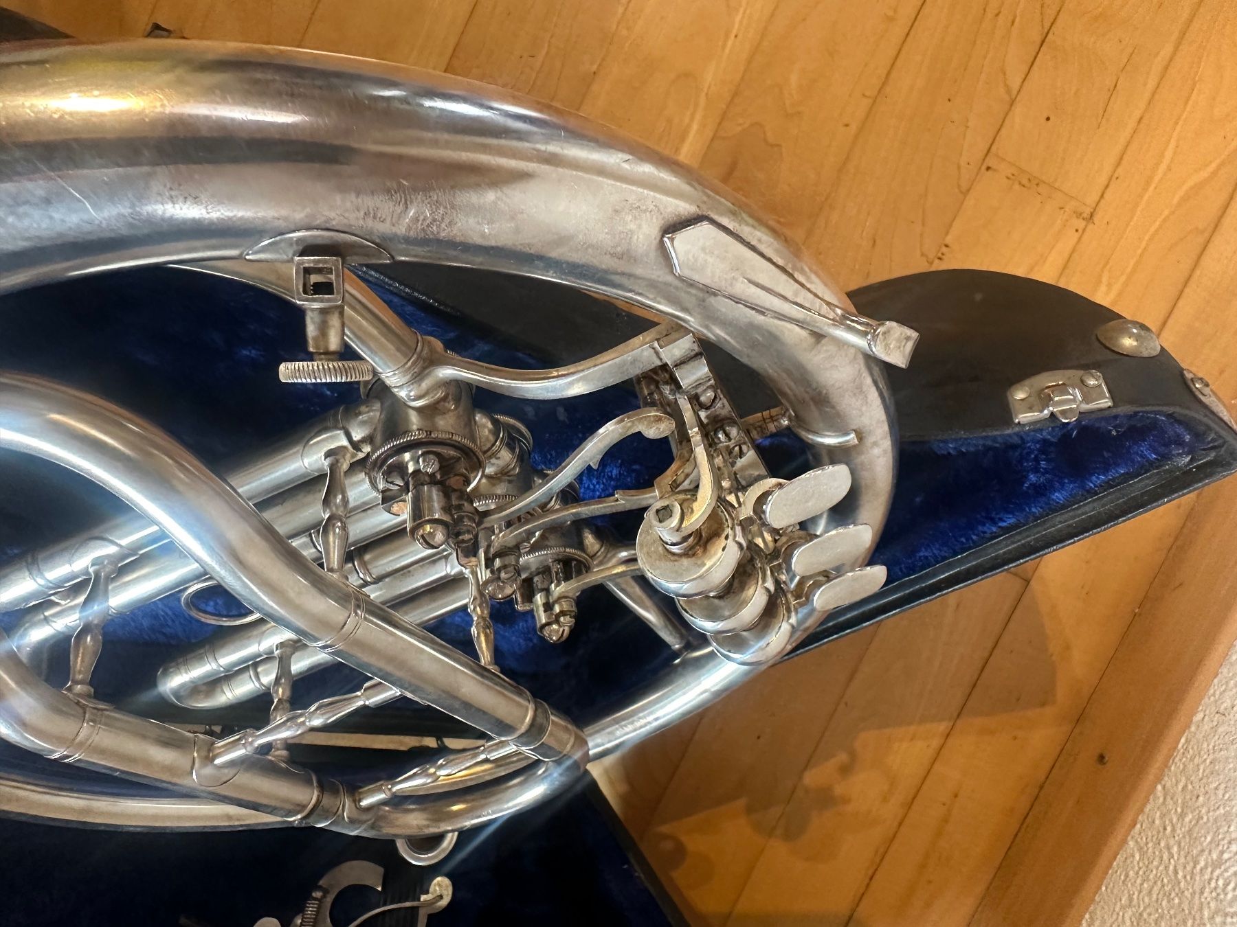 Blasinstrumente: Waldhorn/ Es-Horn – Gebraucht aus Horriwil von  5