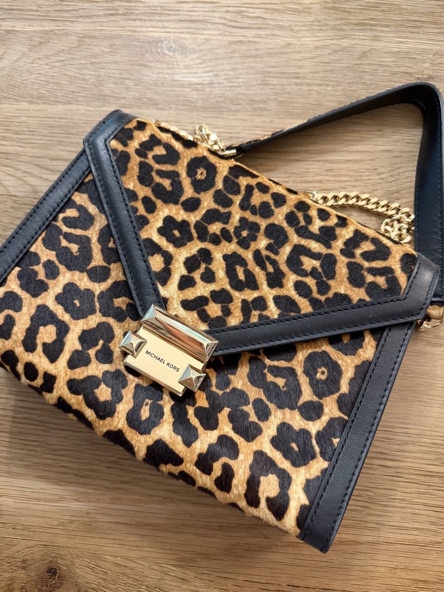 Michael Kors Taschen für Damen: Michael Kors Tasche in Leo Print – Neu (gemäss Beschreibung) aus Bern von Natacha1997