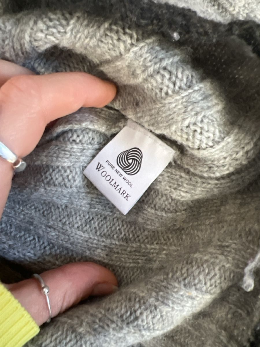 Pulls & Sweat-shirts: Grauer Wollpulli – D'occasion à Bremgarten AG par Anna1999999 2
