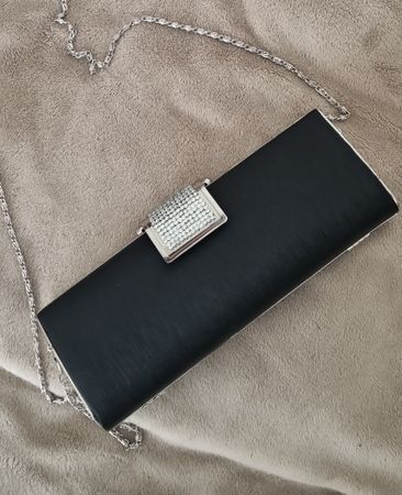 Elegante Abendhandtasche - Perfekt für die Festtage!
