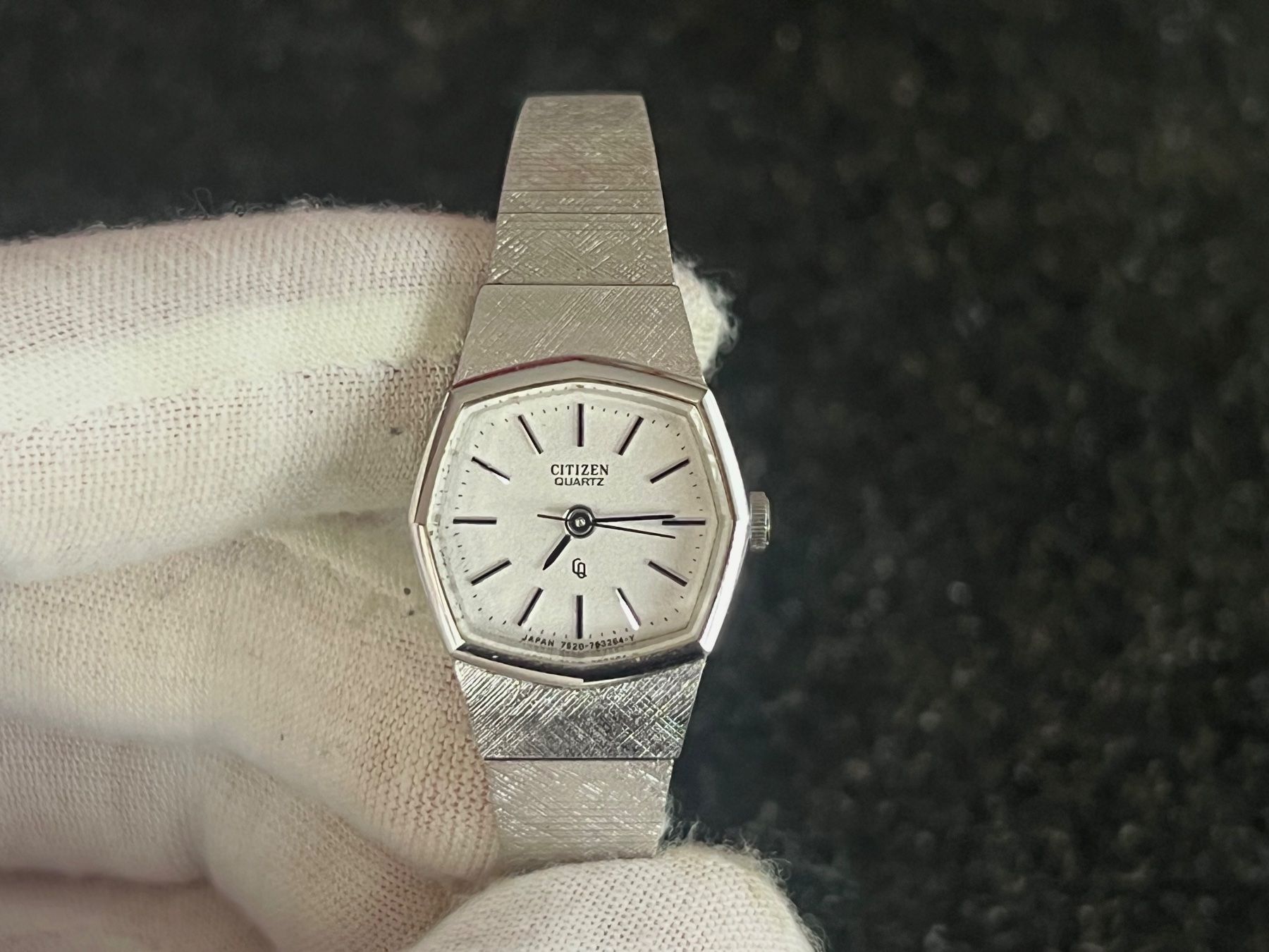 Citizen Orologi: Citizen Quarz Damenuhr – Usato da Steffisburg venduto da FlorianJohner