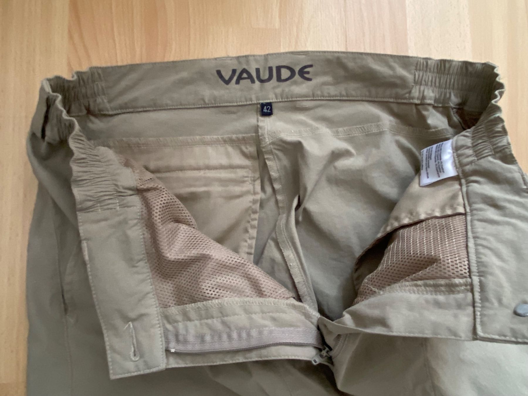 Pantaloni: Vaude Wanderhose, Grösse 42. Wie neu. Unisex – Usato da Hölstein venduto da Cat_xj56 2