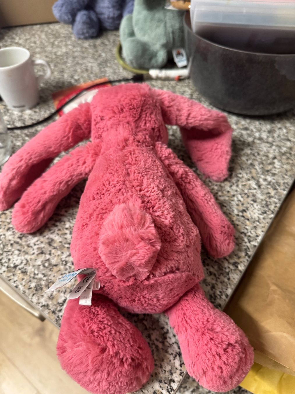 Jellycat Spielzeuge: Jellycat Bashful Bunny Cerise - retired – Gebraucht aus Glattbrugg von Risingangel 1