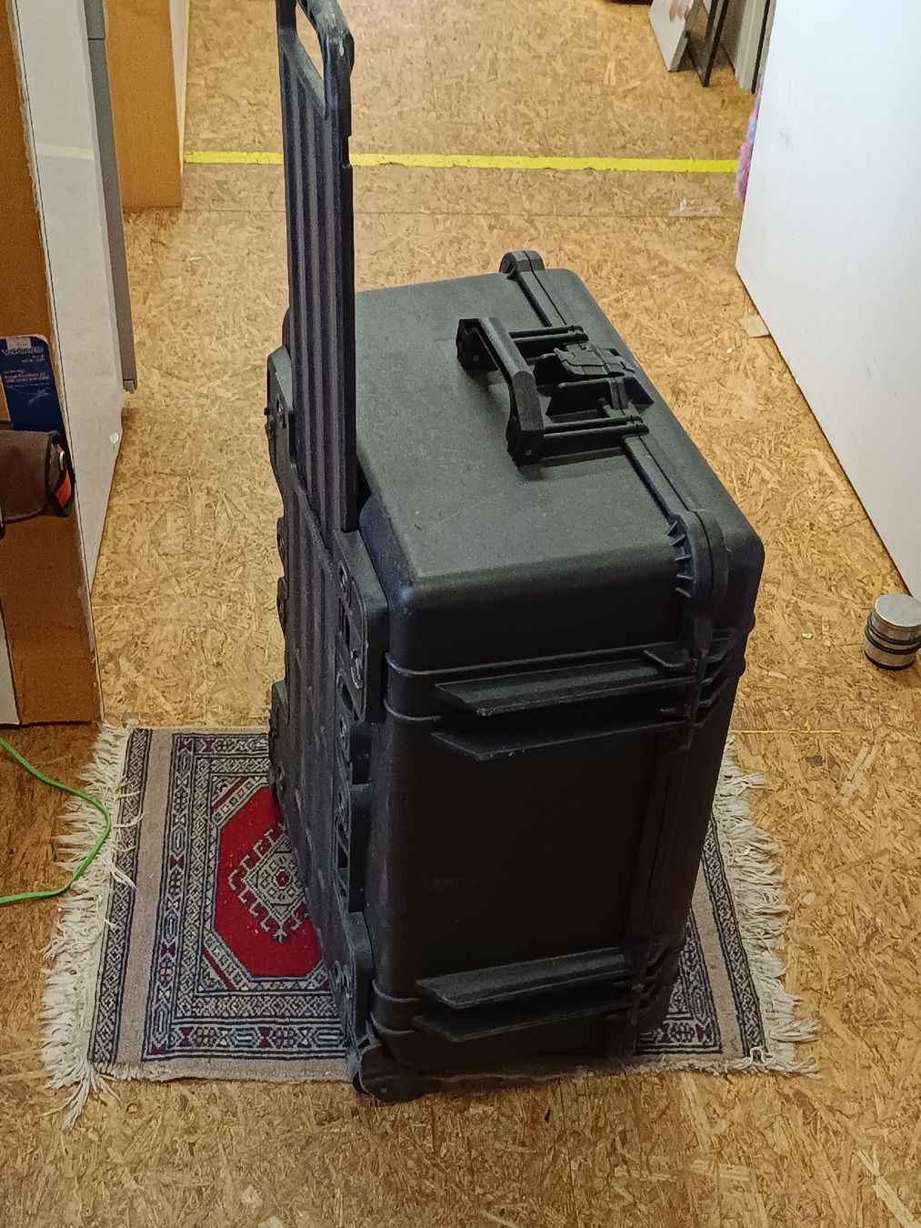 Server: Tragbares Server-System im robusten Koffer, (em191) – Usato da Künten venduto da Schnaepplihuus 9