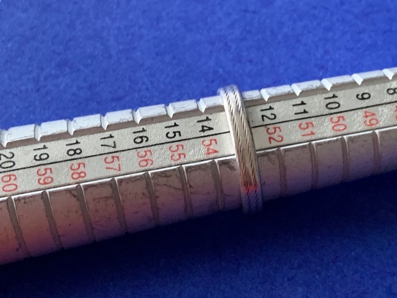 Anelli: Silberring doppel schraffur 53 – Usato da Laufen venduto da Bellebellezza 5