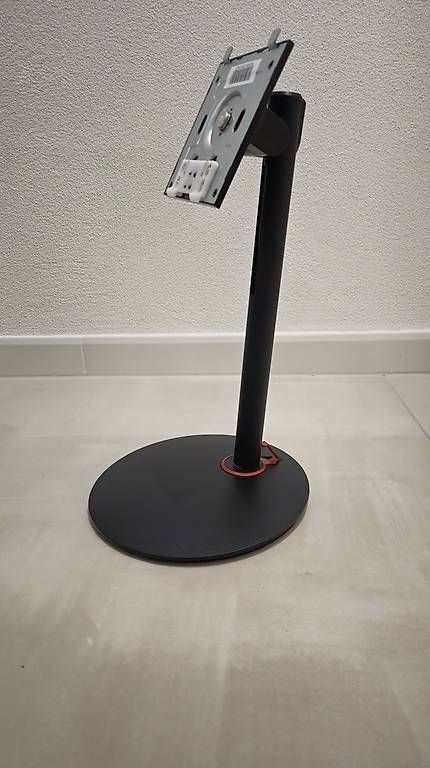 Monitor: Supporto schermo Acer Predator 27 – Usato da Bellinzona venduto da dar_fyq9 1