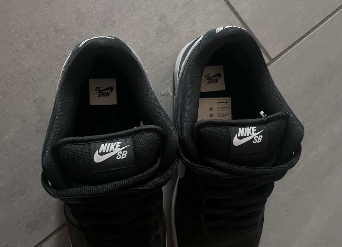 Nike Chaussures hommes: SB Dunk Low Pro / 44.5 – D'occasion à Salvenach par Niginho89 2