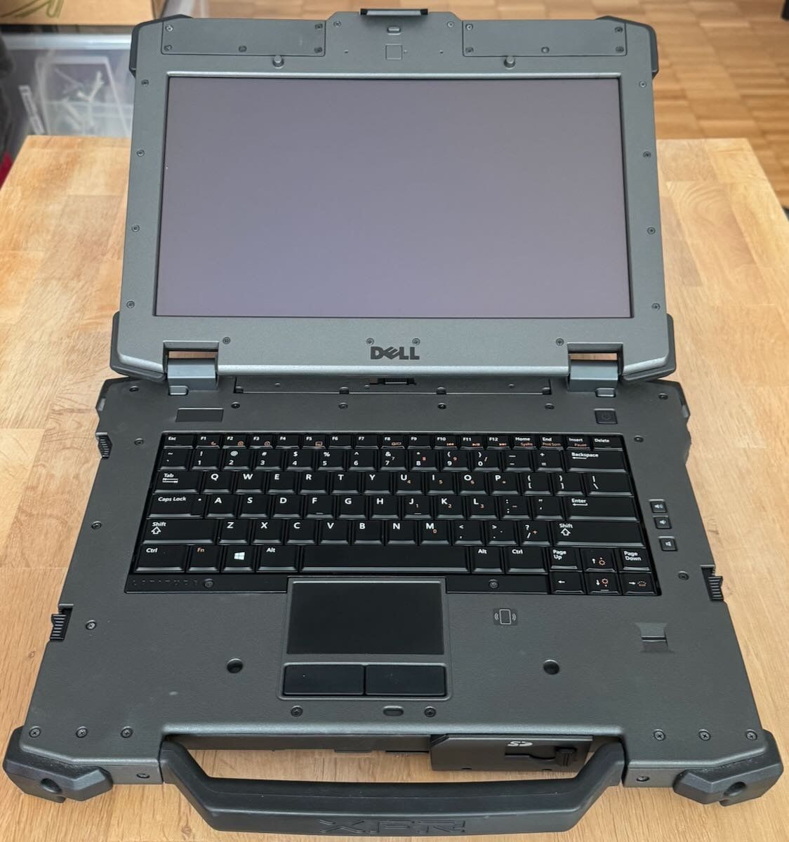 Dell Notebook: Dell Latitude E6420 XFR P21G, rugged, dead batteries – Difettoso da Glattpark (Opfikon) venduto da theotherguy