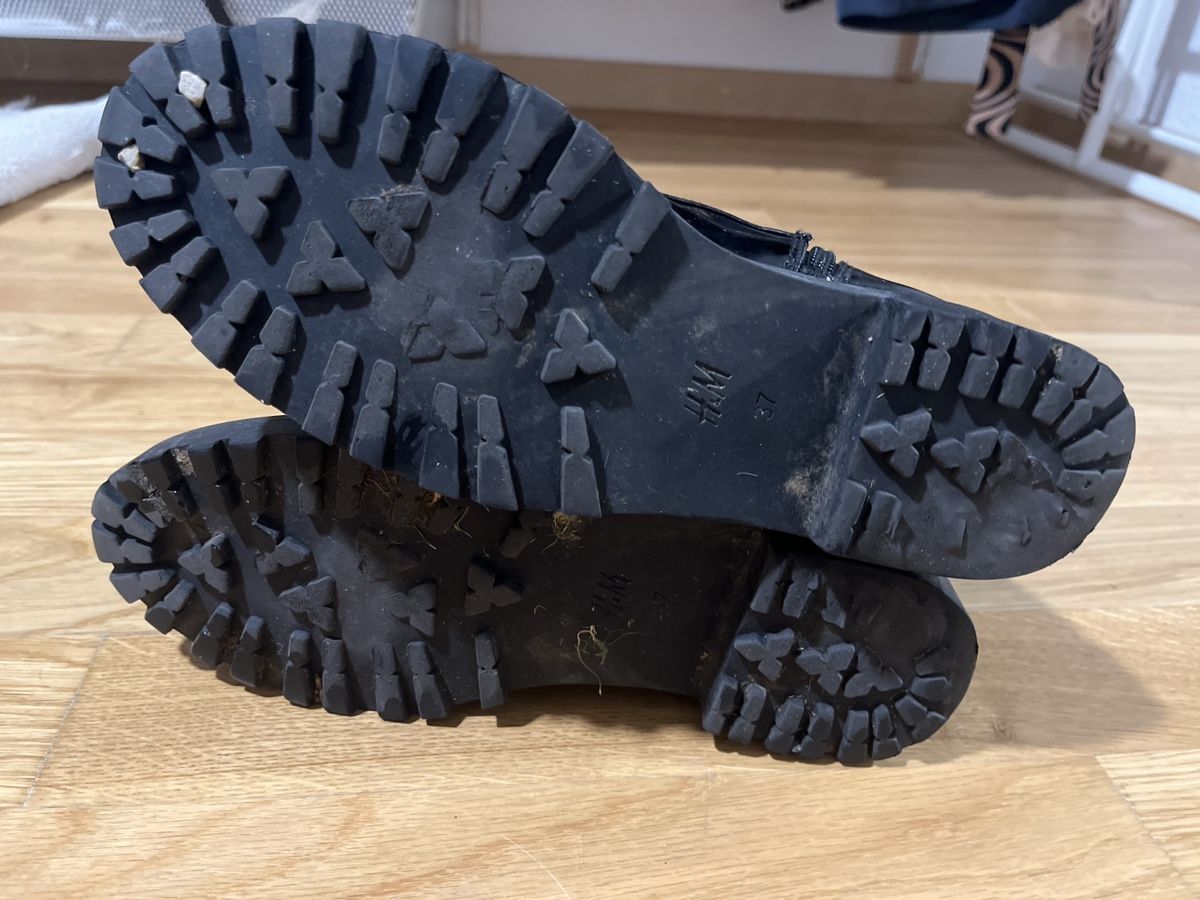 H&M Scarpe da donna: Bottines noires H&M – Usato da Le Locle venduto da Mayd_h 3