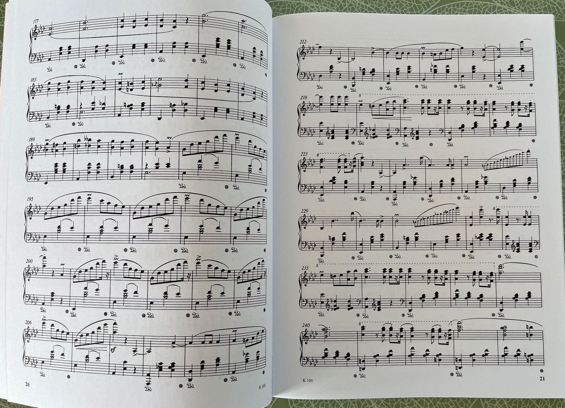 Libri: Valses de Chopin (partition) – Usato da Le Crêt-p-Semsales venduto da staglione69 2