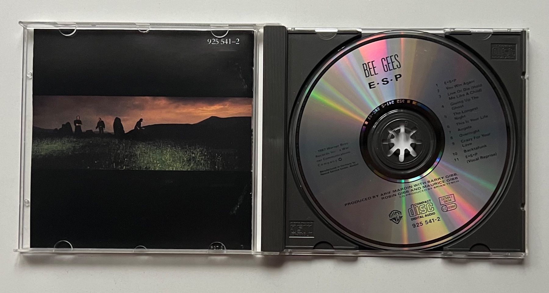 CDs: Bee Gees / E.S.P. – D'occasion à Näfels par rottabi 2