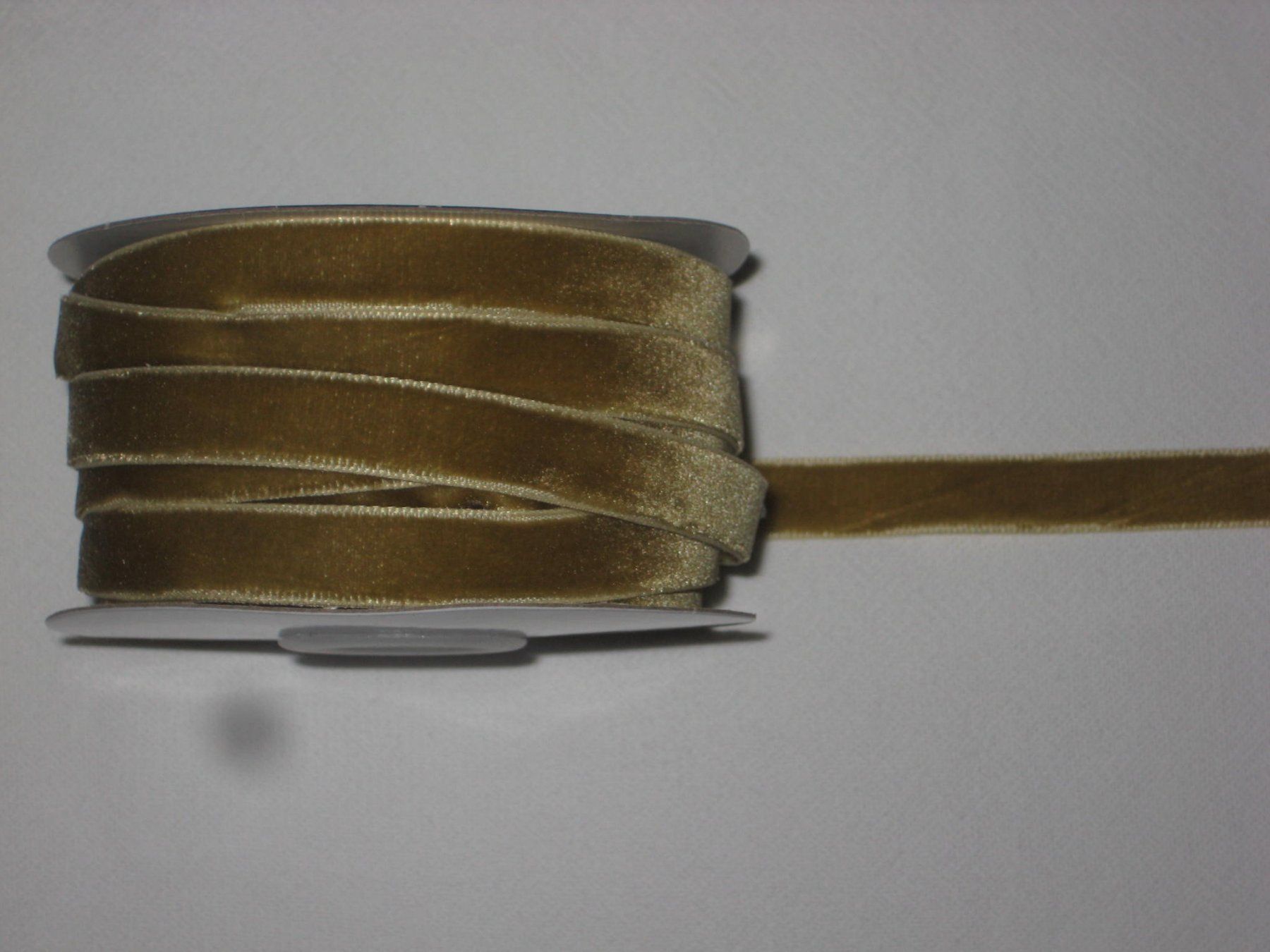 Nastri decorativi: Samtbändeli gold 10mm breit – Nuovo e nell'imballaggio originale da Füllinsdorf venduto da Schlupp