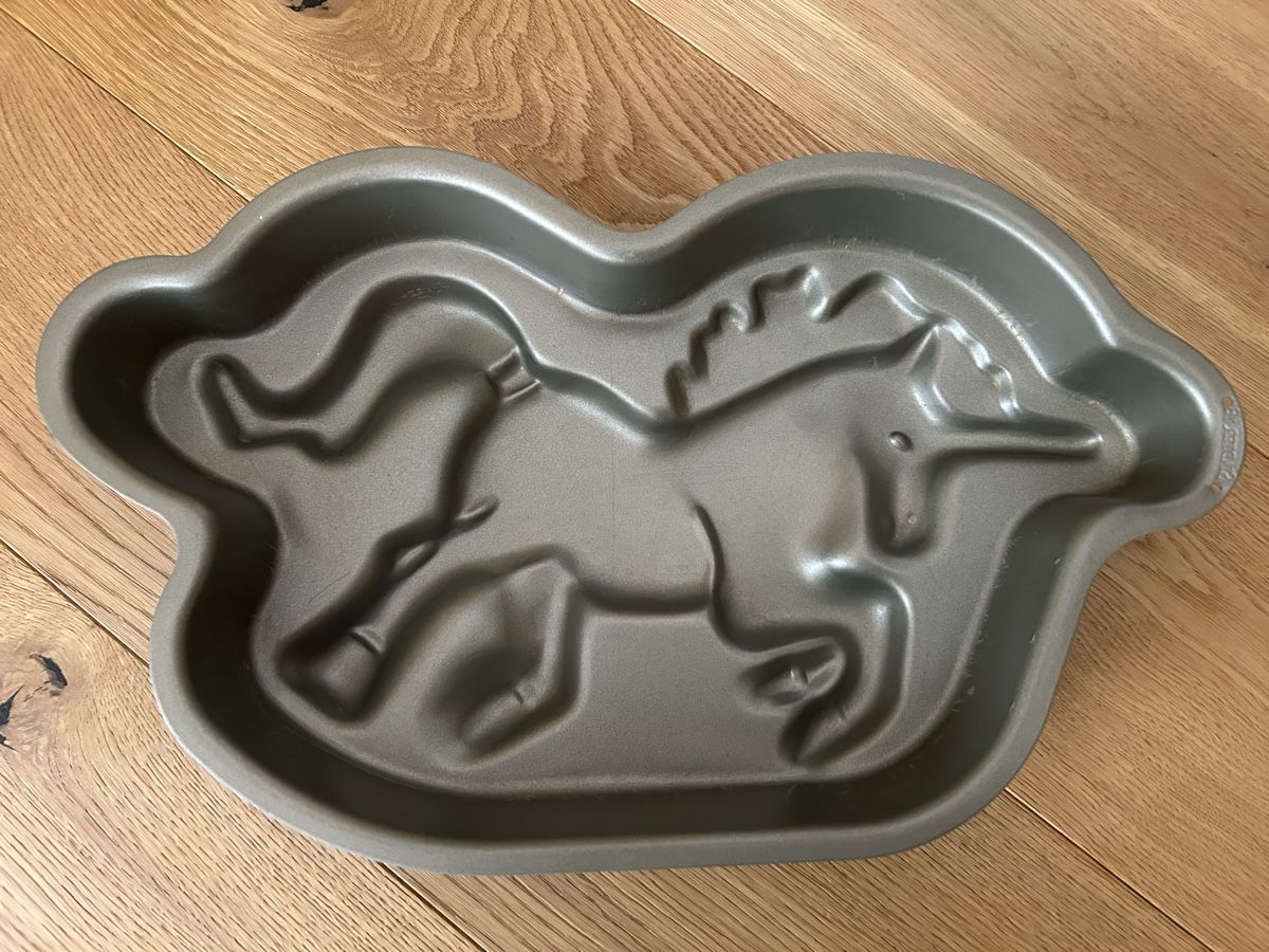Moules à gâteaux: Einhorn Kuchenform – D'occasion à Diepflingen par Morla30