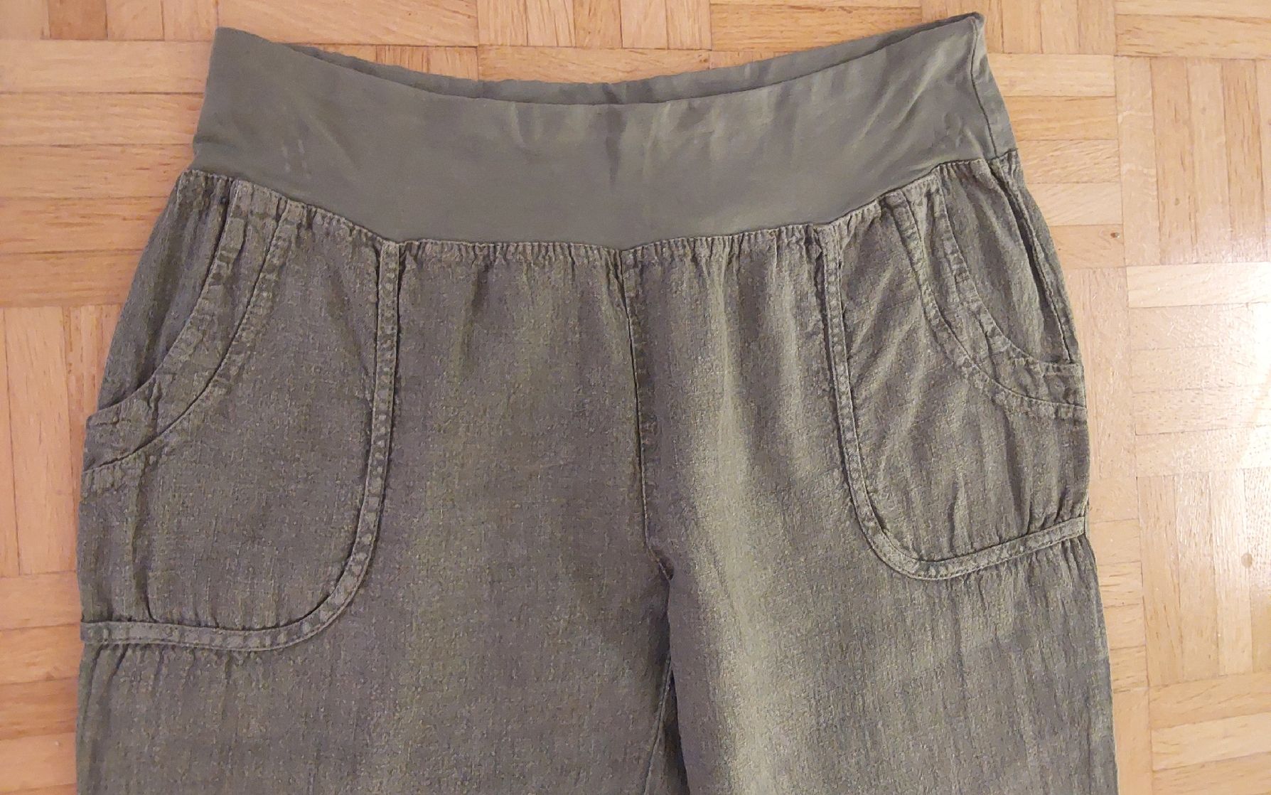 Pantaloni: Leinenhose oliv 44 – Usato da Köniz venduto da scopello12 2