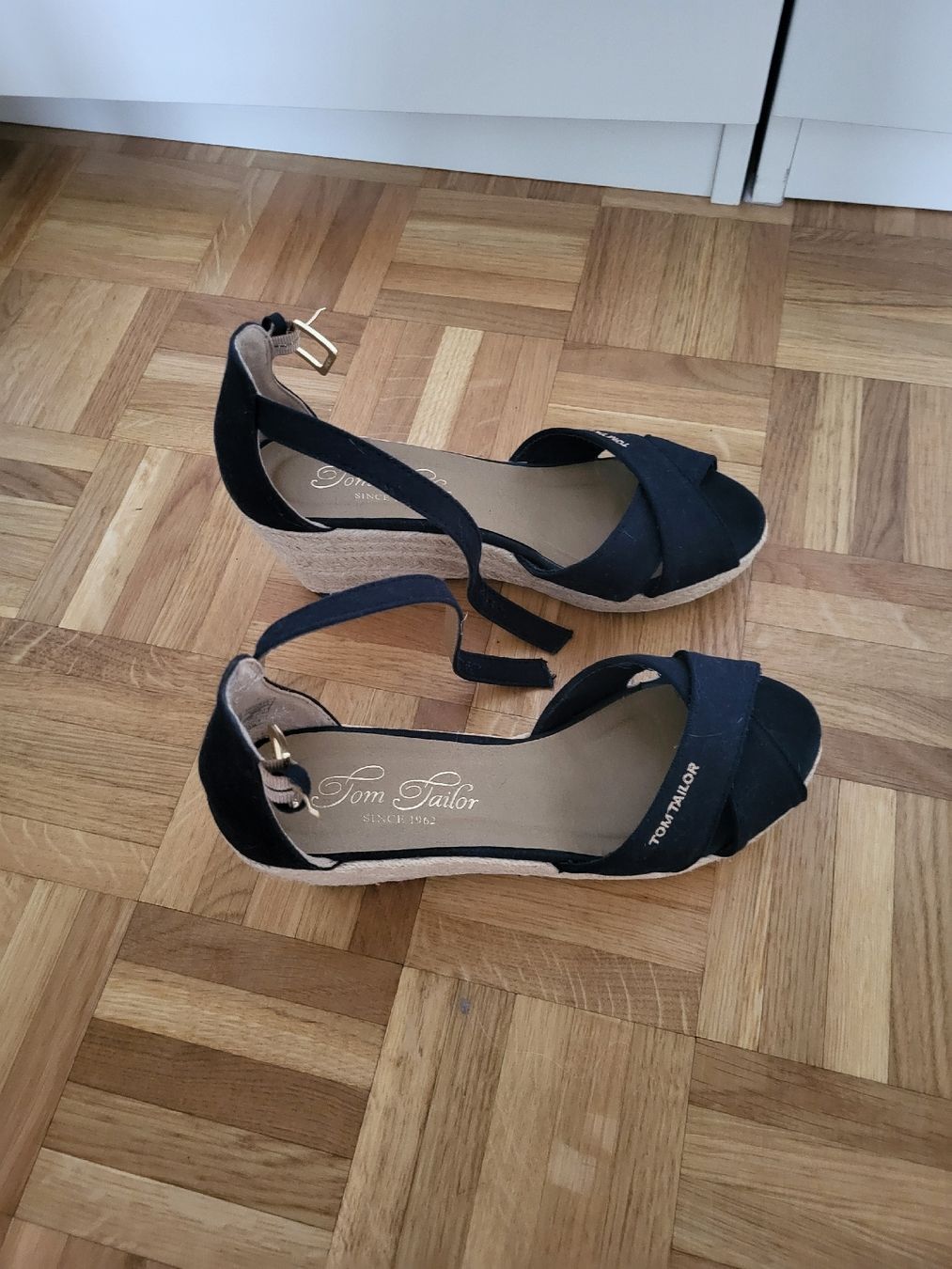 Tom Tailor Scarpe da donna: Les sandals l''été Tom Tailor, taille 38 – Usato da Pully venduto da MiaJune 3