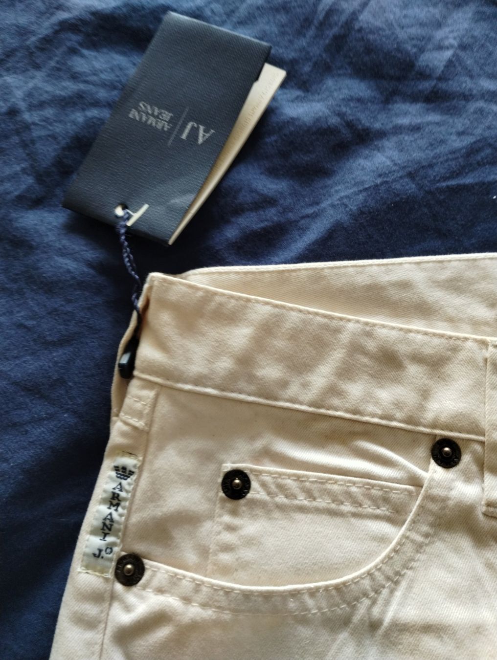 Armani Jeans: Armani jeans taille 29 crème – Neu (gemäss Beschreibung) aus Lausanne von Martinucci 4
