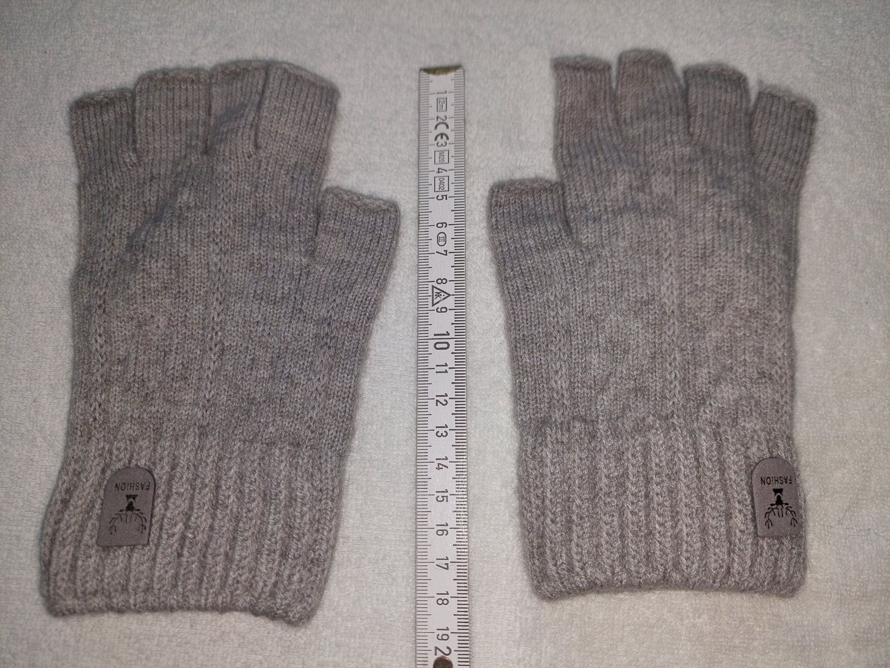 Guanti & manicotti: Fingerlose Handschuhe, hellgrau – Nuovo e nell'imballaggio originale da Zürich venduto da makimakimak 1