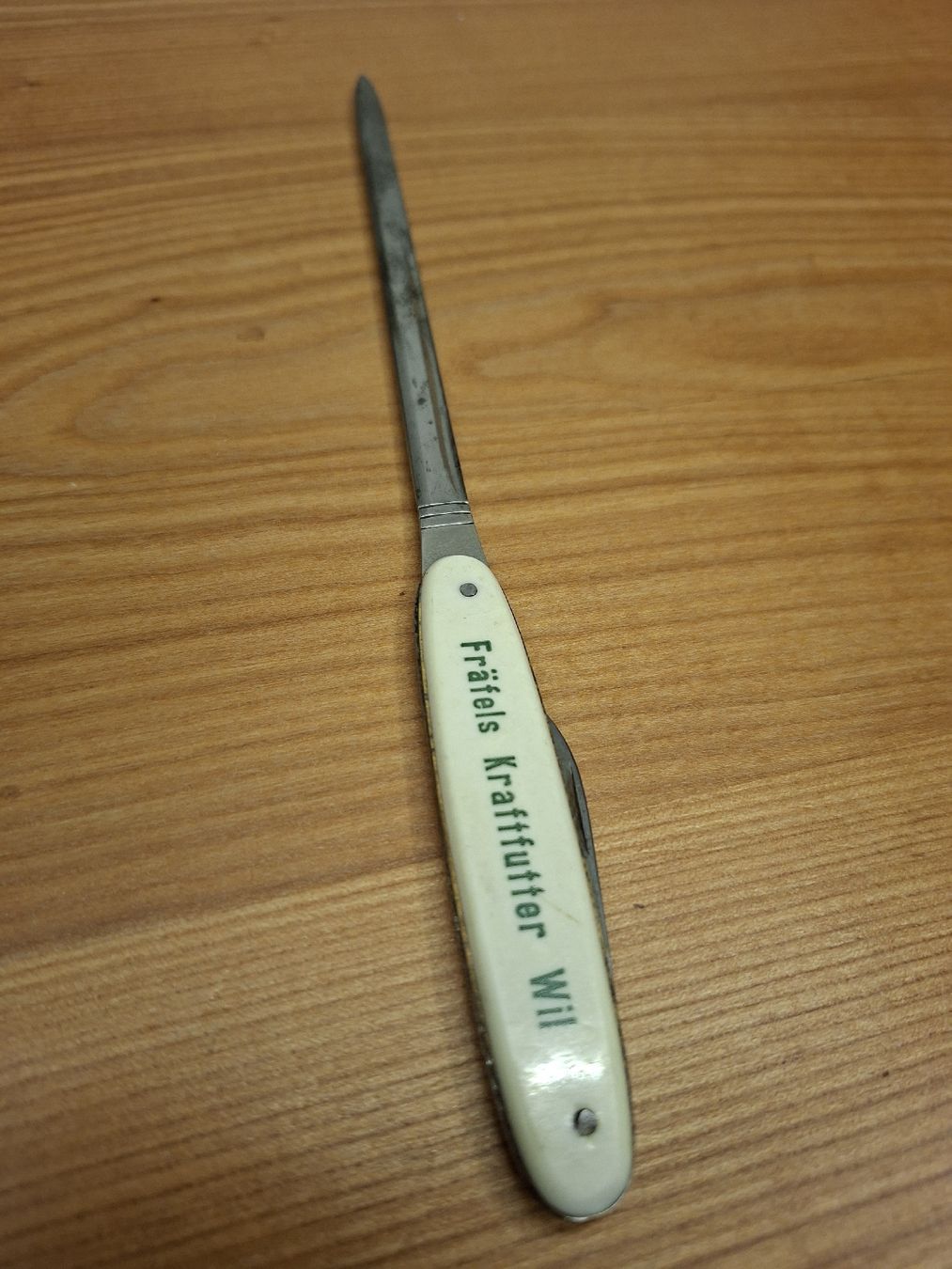 Altro materiale per ufficio: Alter Brieföffner mit Sackmesser – Usato da Ganterschwil venduto da HeidiuPeter 1