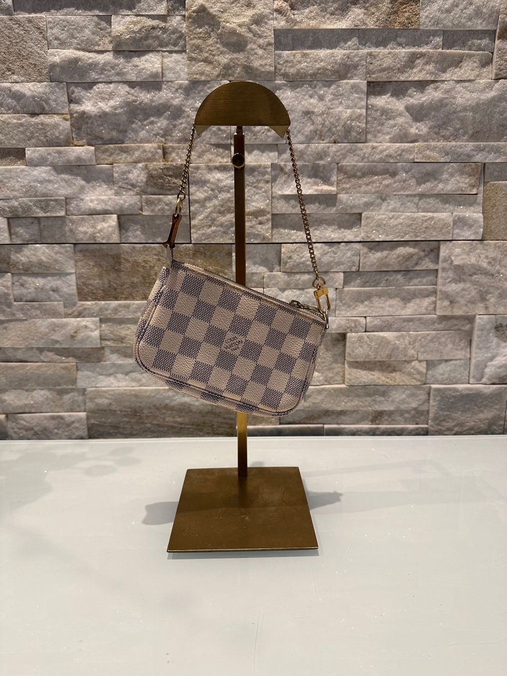 Louis Vuitton Borse da donna: Louis Vuitton mini Pochette Accessoires- Nr 1350 – Usato da Hittnau venduto da LuxAndMore 1