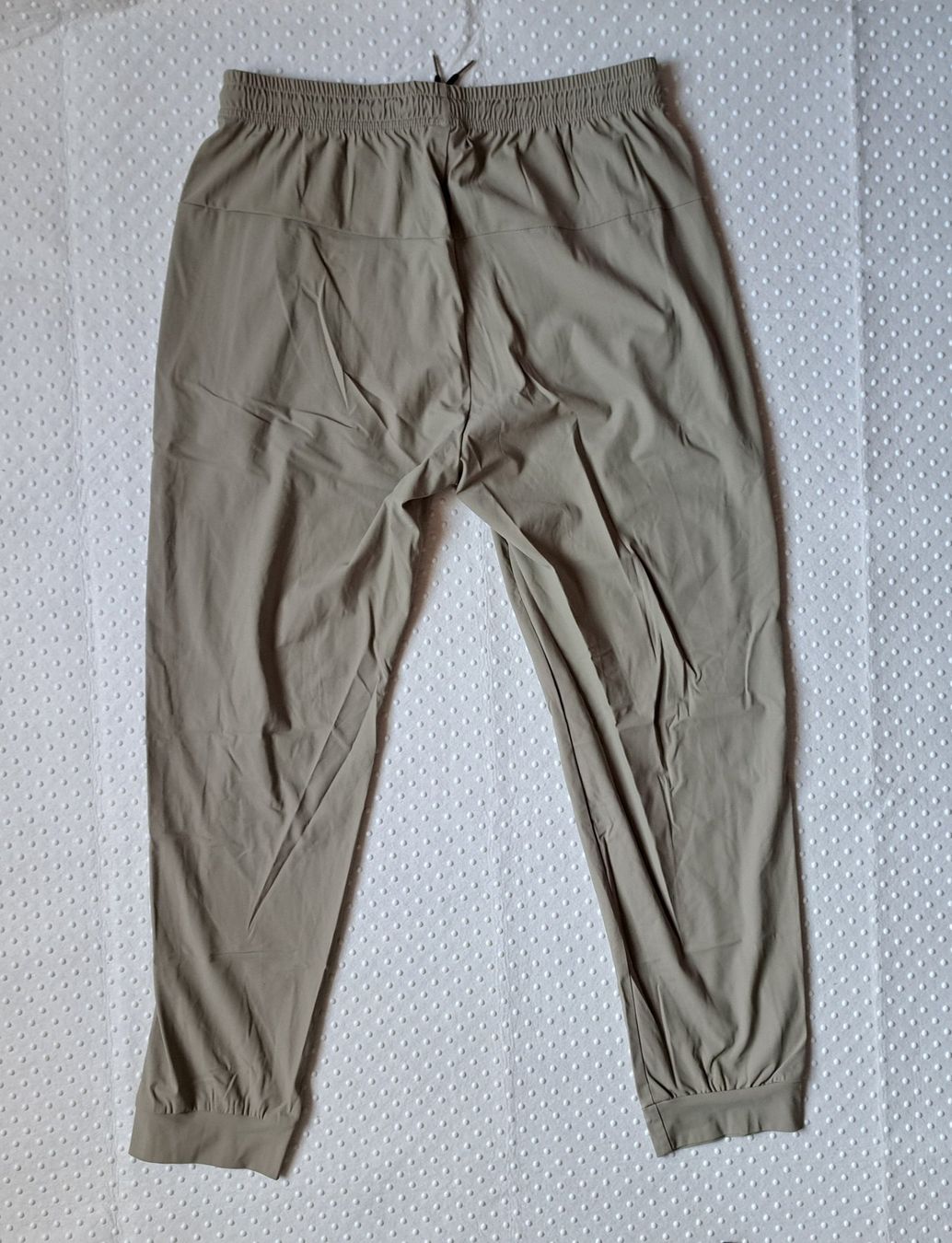 Pantaloni: Trainerhose Sporthose beige Gr. M – Usato da Gysenstein venduto da joshuas81 2