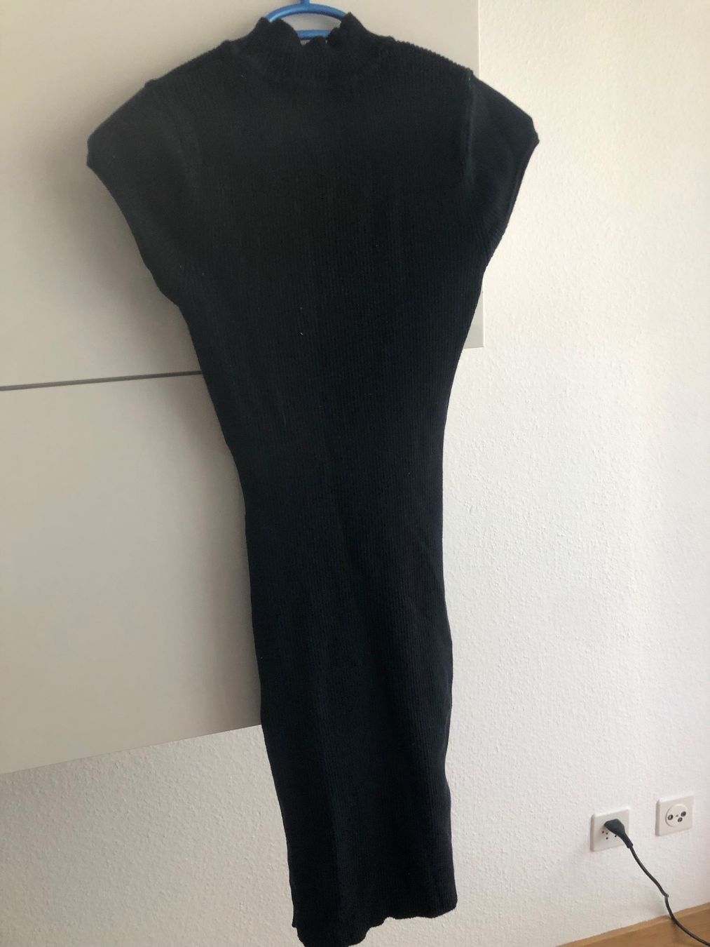 Kleider: Elegant Kleid für Damen – Gebraucht aus Basel von vlo_5wjf 1
