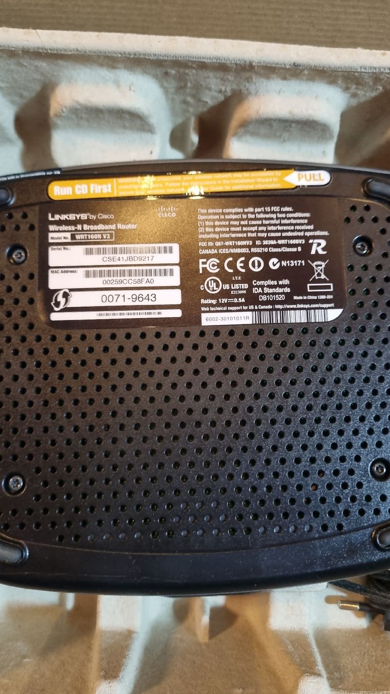 Linksys Modem & Router: diverse Netzwerktechnik, linksys router, cablecom Modem, etc – Usato da Langenthal venduto da ebike-langenthal 1