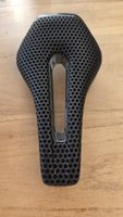 Sattel Fahrrad Carbon schwarz Leistung neuwertig 3D Druck