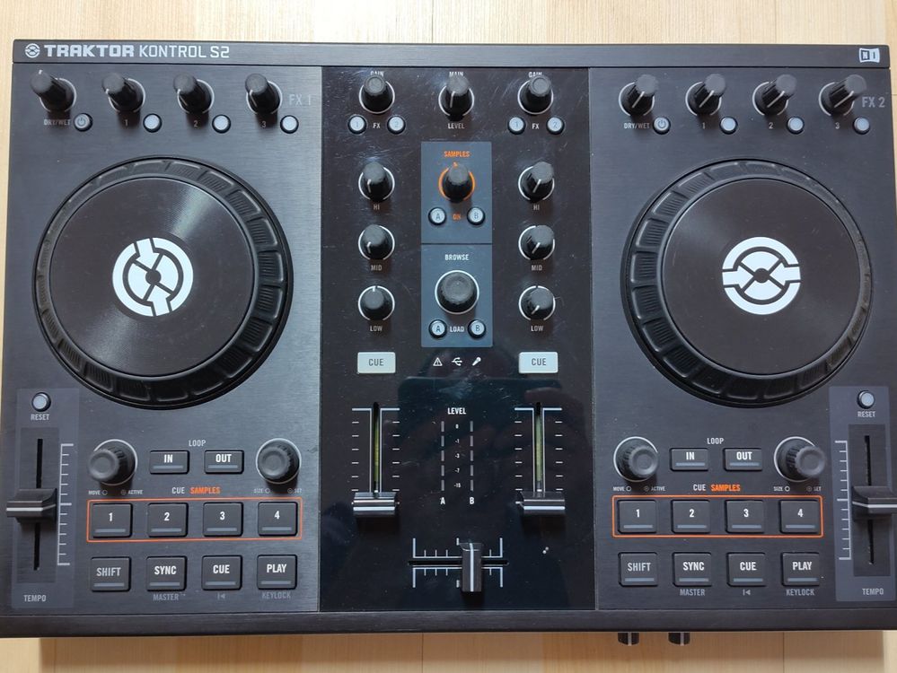 Traktor Kontrol S2 DJ Controller (Gebraucht) in Obfelden für CHF 69 ...