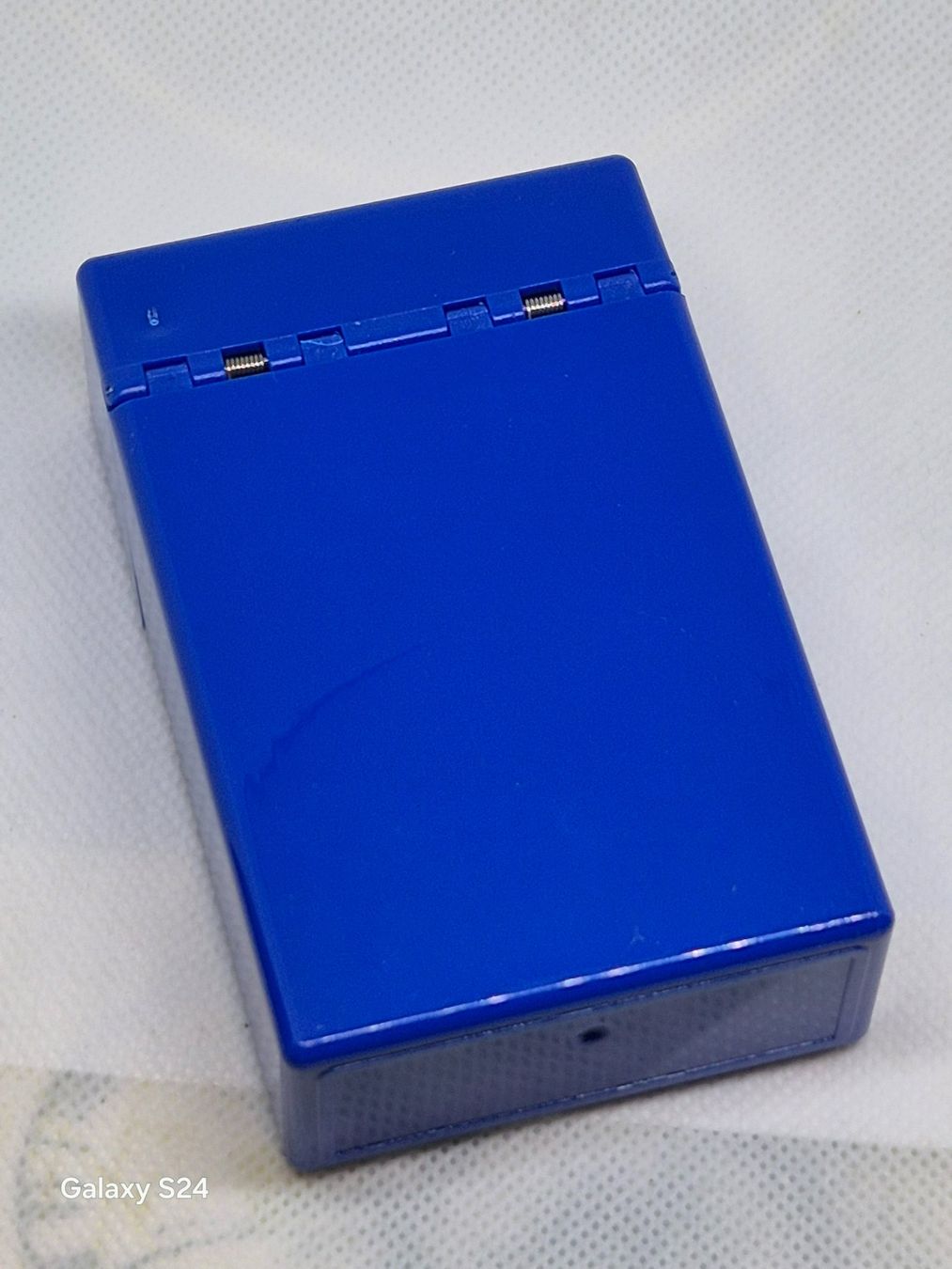 Altri Prodotti per fumatori: Neues blaues Zigarettenetui aus Kunststoff – Nuovo e nell'imballaggio originale da Losone venduto da bal_gfp6 3