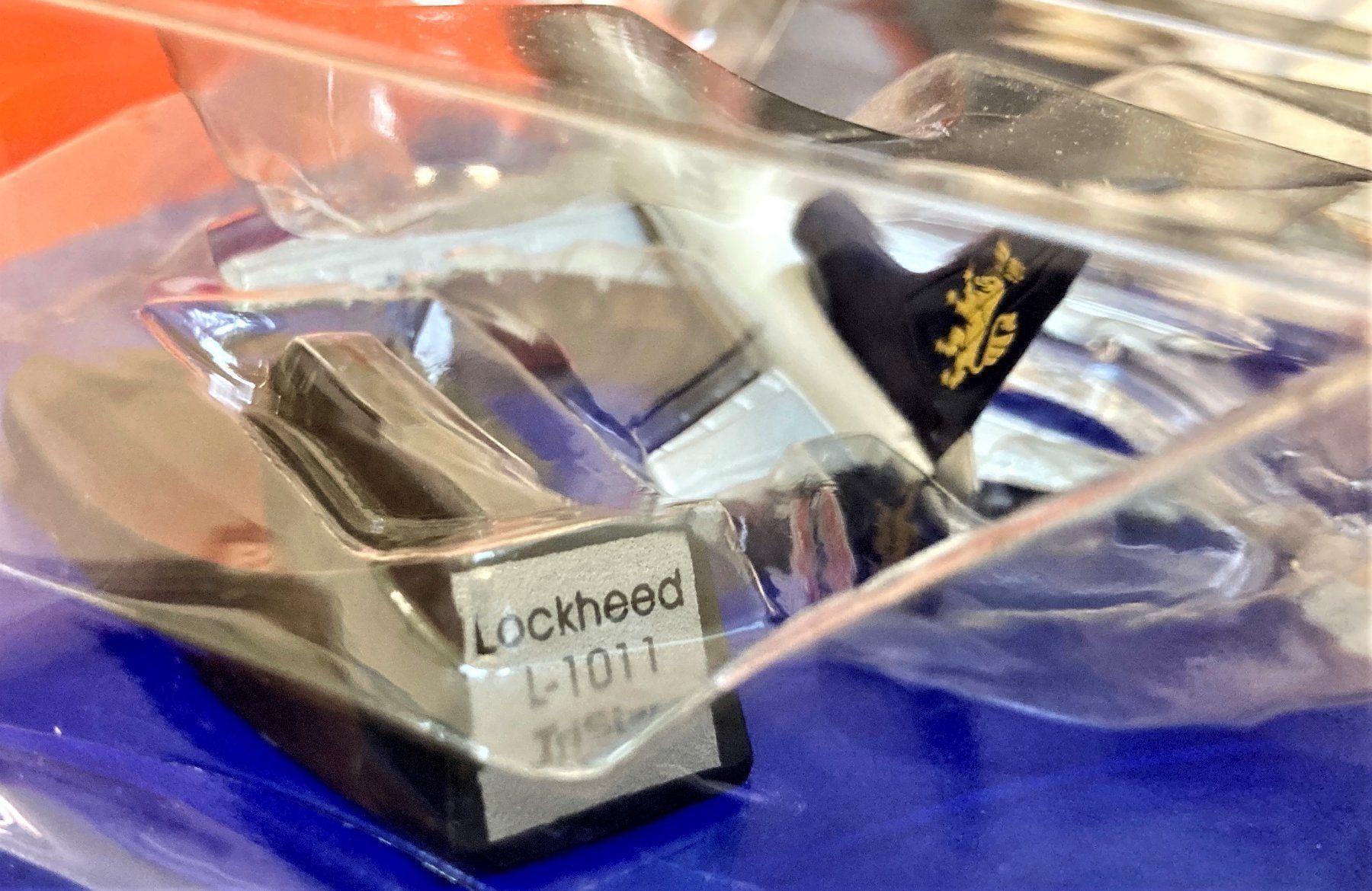 Lockheed Modellbausätze & Standmodelle: Modell Flugzeug Metall Lockheed - CALEDONIAN - 1 : 500 – Neu (gemäss Beschreibung) aus Wangen b. Olten von Buntgemischt 2