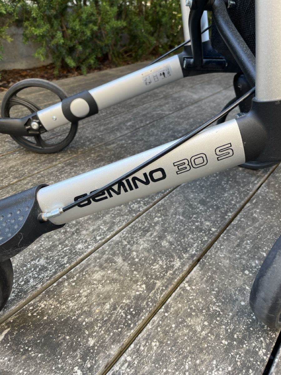 Ausili per la deambulazione: Rollator Gemino 30s – Usato da Bern venduto da Funkym 3