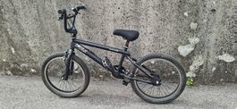BMX Velo schwarz