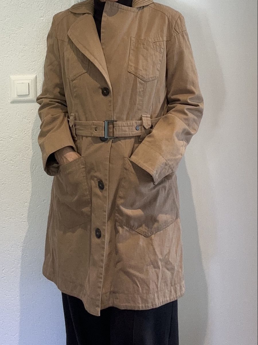 Marc Cain Cappotti: Marc Cain Trenchcoat hellbraun mit Gürtel  – Usato da Speicher venduto da pat_ddn8