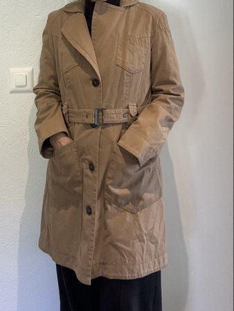 Marc Cain Trenchcoat hellbraun mit Gürtel 