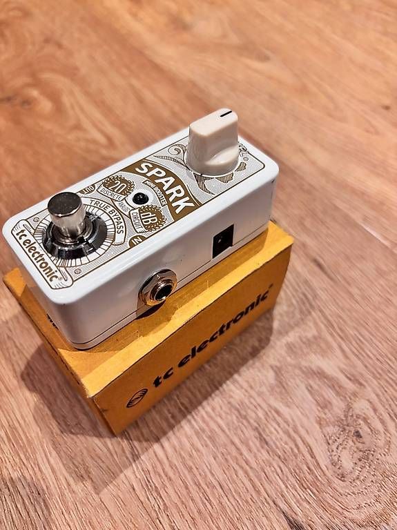 Instruments de musique: tc electronic Spark Mini Booster – D'occasion à Bern par EliasEggel