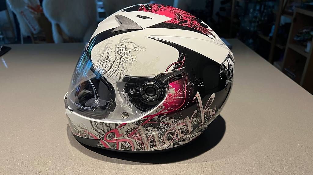 Caschi & visiere: Neuwertiger Motorradhelm inkl. Handschuhe – Usato da Siebnen venduto da sin_x9kk 2