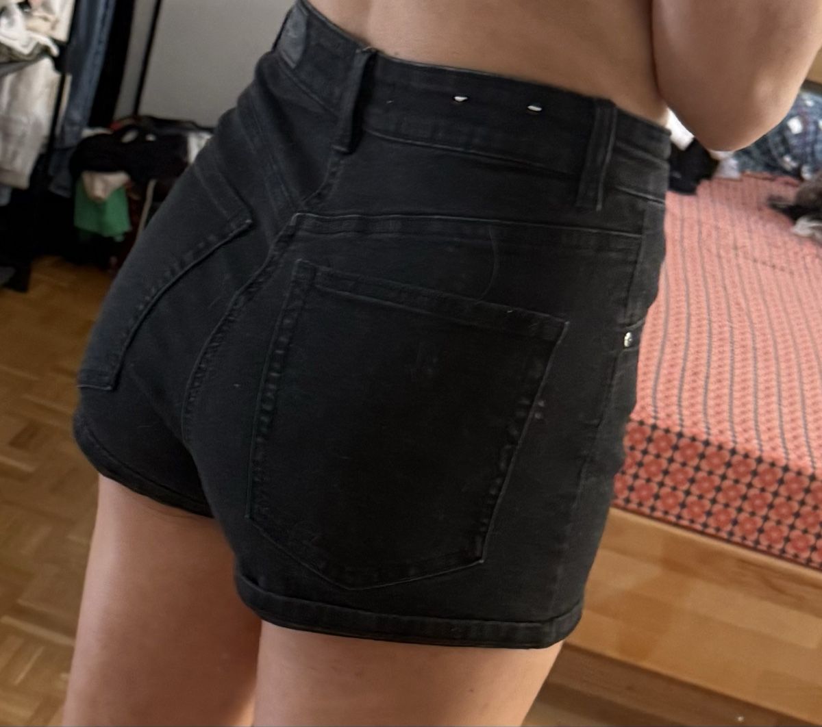 Pull&Bear Hosen: Pull&Bear Jeans Shorts, Schwarz, Grösse 36 s – Gebraucht aus Adliswil von wio_78dl