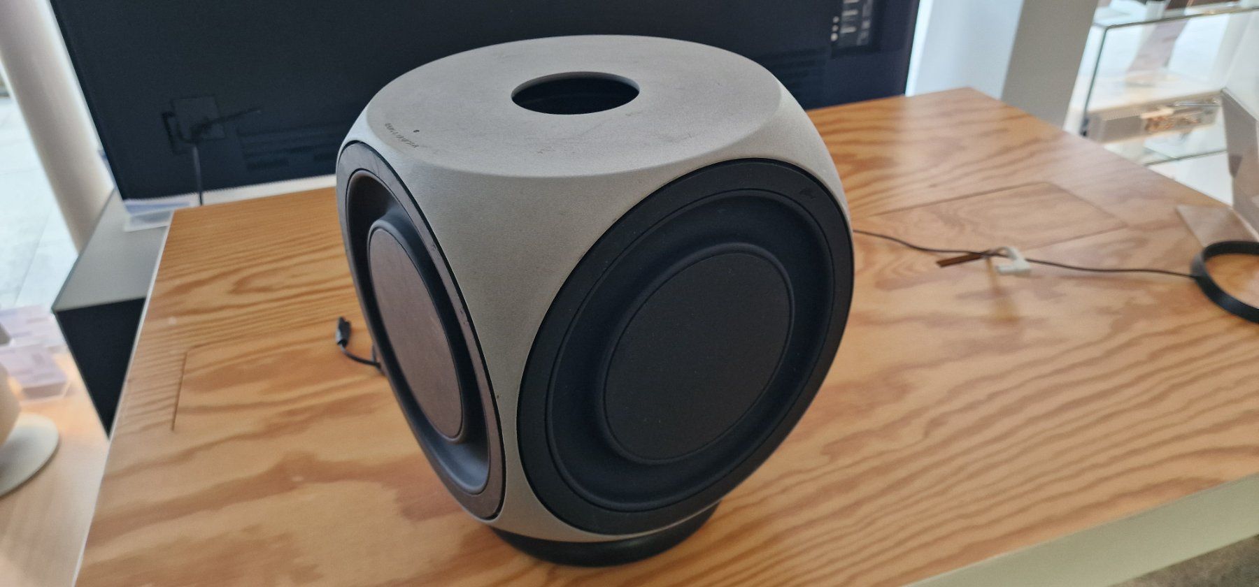 Bang & Olufsen Casse acustiche: B&O BeoLab 2 Aktive Subwoofer – Usato da Aarberg venduto da sunset4 1